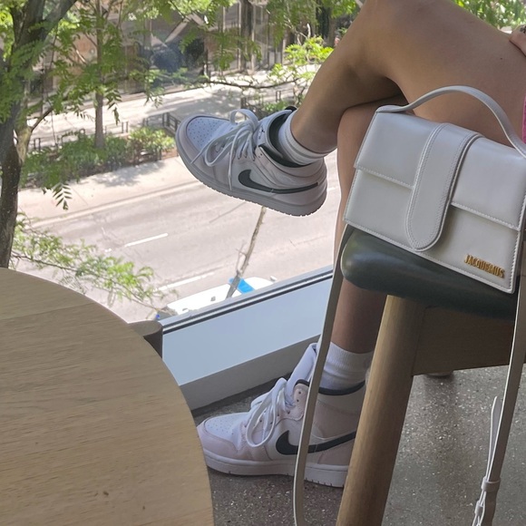 Air Jordan midi - Picture 7 of 9